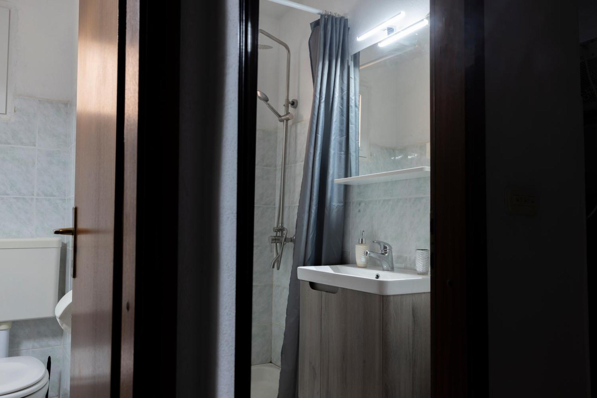 Apartments Family Roso โพรไมนา ภายนอก รูปภาพ