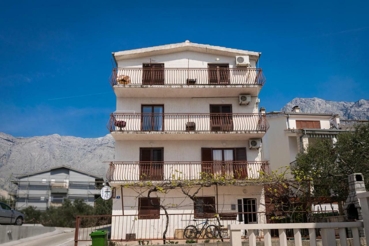 Apartments Family Roso โพรไมนา ภายนอก รูปภาพ